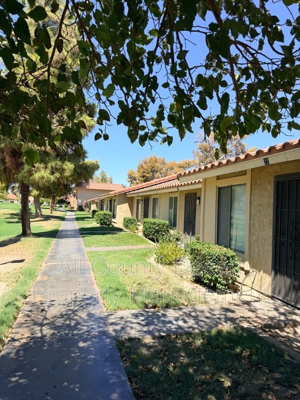 Indio Condo: 82567 Avenue 48