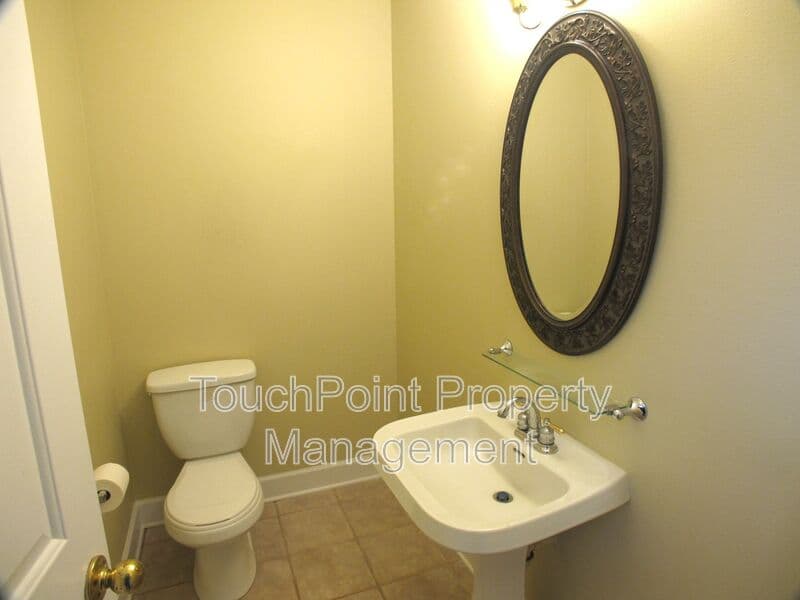 Charlotte House: 6532 Outerbridge Lane