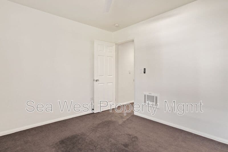 Oceanside Condo: 432 Edgehill Lane