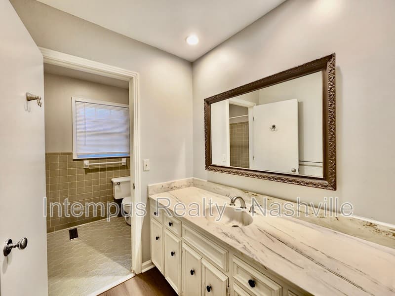 Brentwood House: 8124 Devens Dr