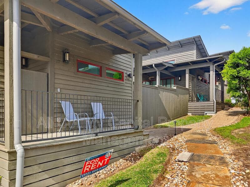 Spicewood House: 2113 Barbaro Way Unit 17