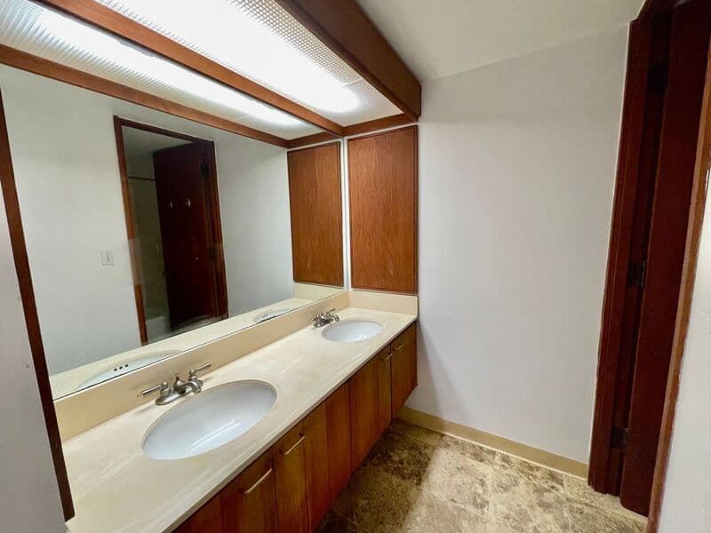 Honolulu Condo: 6750 Hawaii Kai Dr