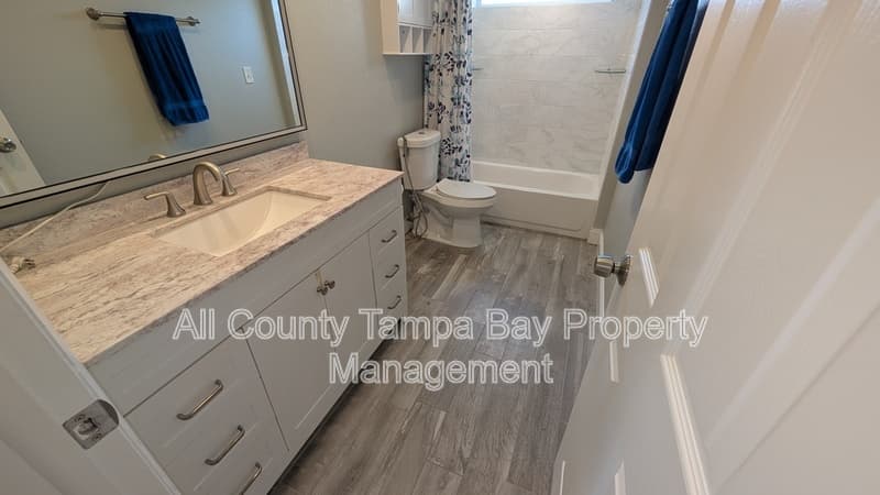 Clearwater House: 1731 Union St