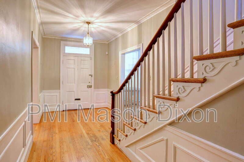 Baltimore House: 5304 Springlake Way