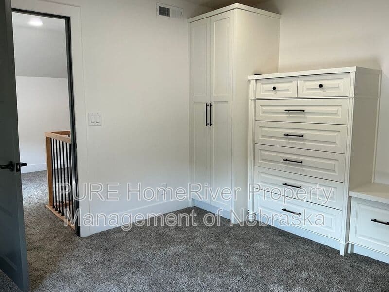 Tekamah House: 316 N 13th St