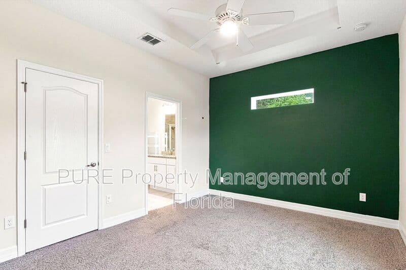 Ocala House: 13831 Sw 33rd Terr