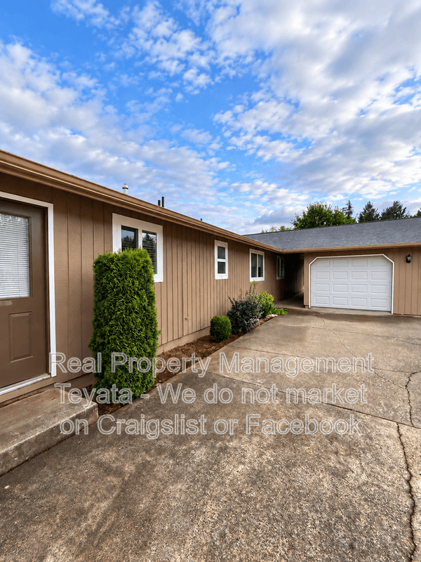 Lynden Condo: 507 Forest Circle