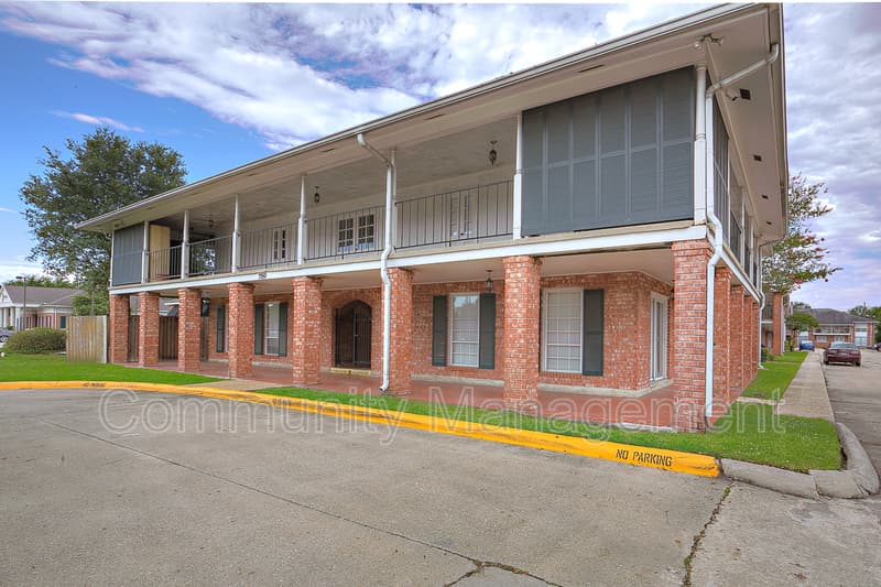 Baton Rouge Condo: 7950 Jefferson Hwy