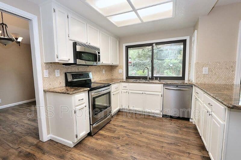 Gold River House: 2173 Roaring Camp Drive