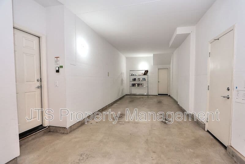 West Sacramento House: 4046 Martis Street