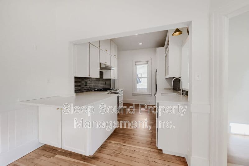 Portland House: 1912 NE 11th Ave