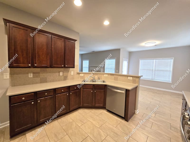 Atlanta House: 2159 Somerset Pl SE