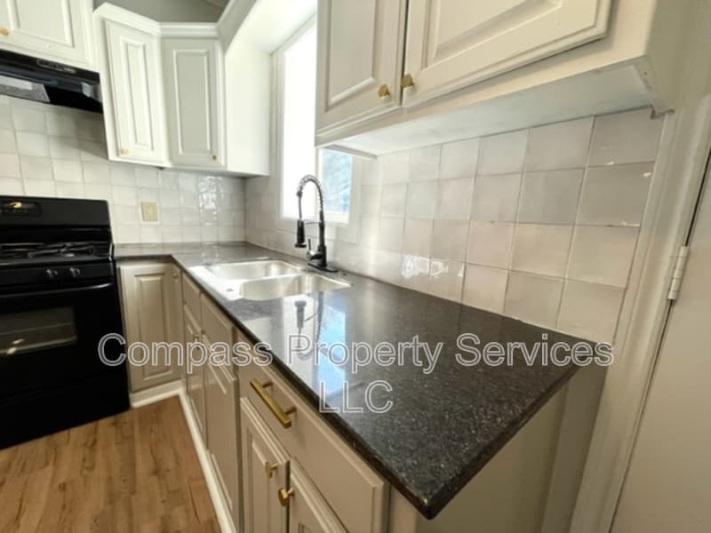 Waco House: 2608 Bosque Blvd