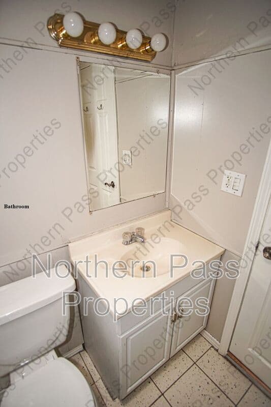 El Paso Condo: 7161 Dale