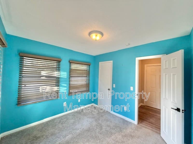 St. Petersburg House: 1635 40th Street South