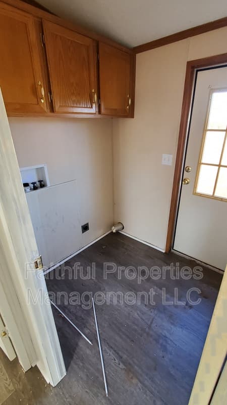 Tyler House: 6397 CR 210