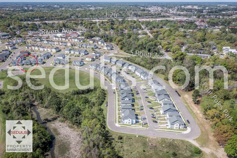 North Charleston House: 3923 Four Poles Park Drive