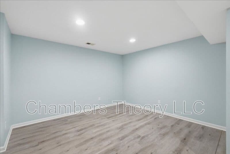 Chantilly House: 42211 Marcy Way