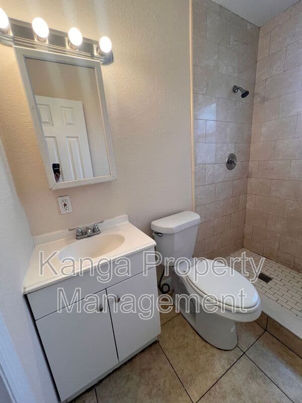 Lake Worth Condo: 4821 Vermont Ave