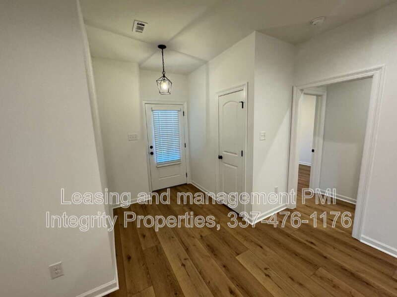 Youngsville House: 235 Tatum Lane