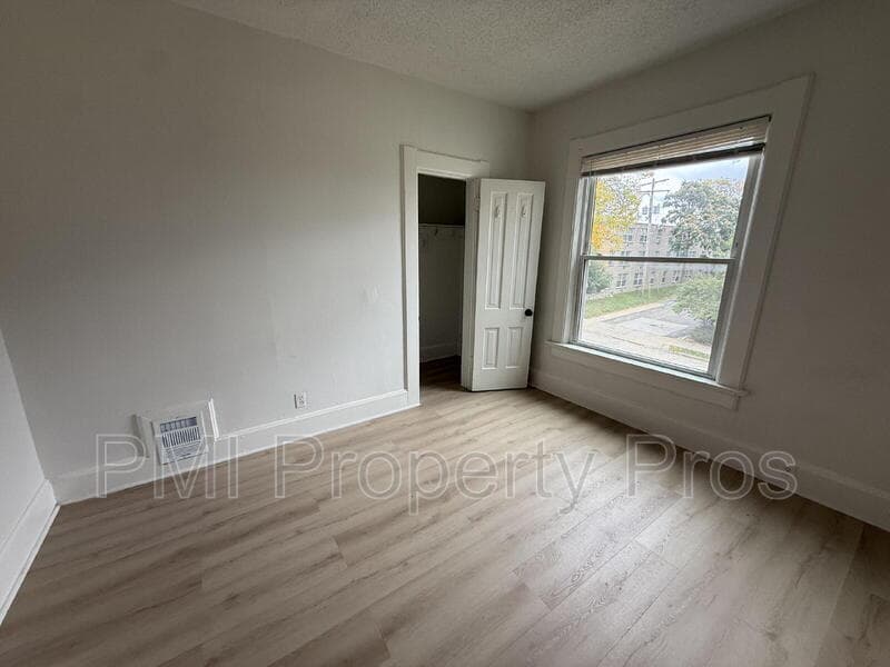 Milwaukee Condo: 507 N 20th St