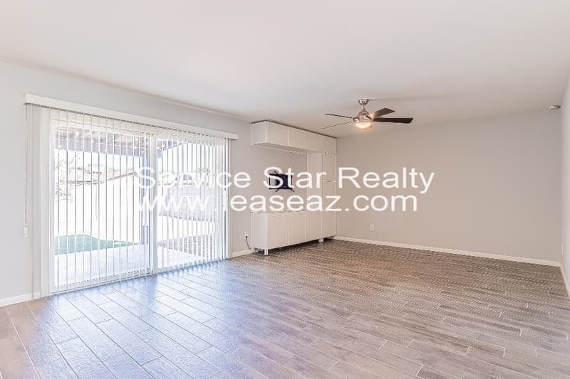 Tempe House: 2514 E Pebble Beach Dr
