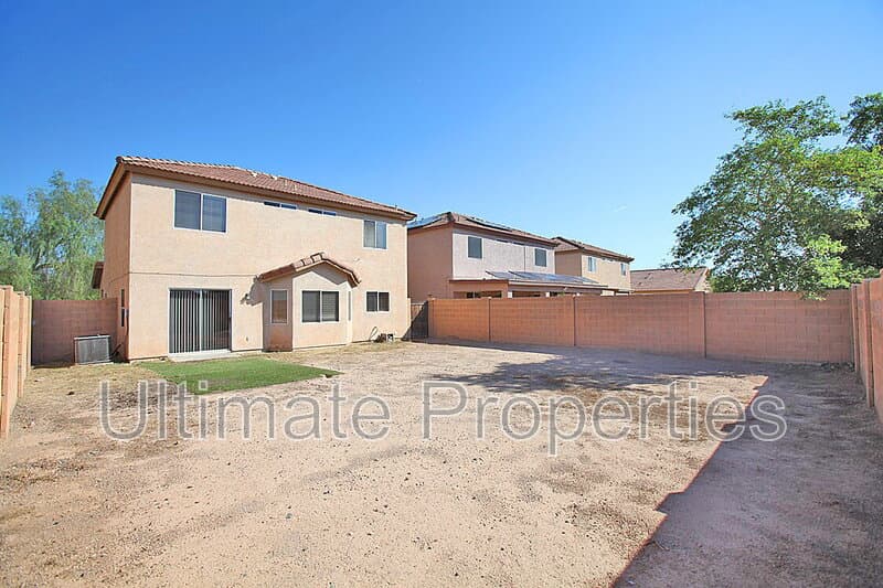 El Mirage House: 12413 W Willow Ave