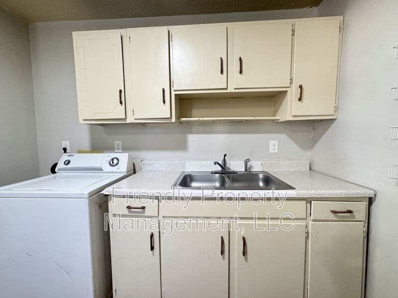 Greensboro House: 1112 Caldwell St