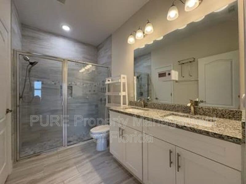 Ocala House: 13831 Sw 33rd Terr