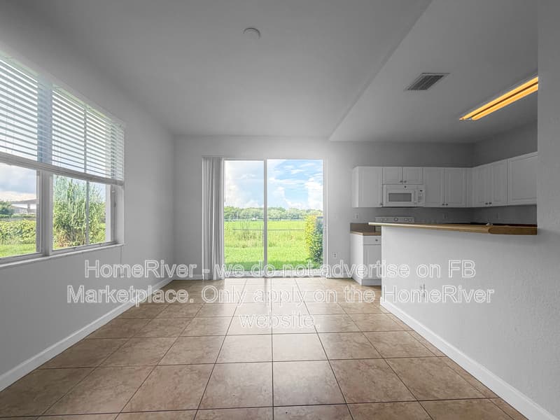 Homestead Townhome: 230 SE 29th Ave