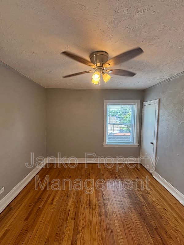 Chicago Condo: 9453 S Loomis St