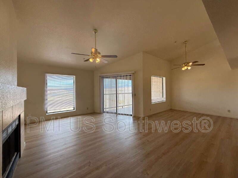 Bullhead City Condo: 1611 Highway 95