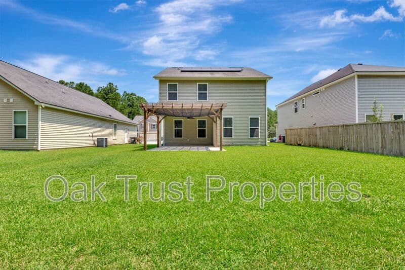 Summerville House: 1514 Migration Point