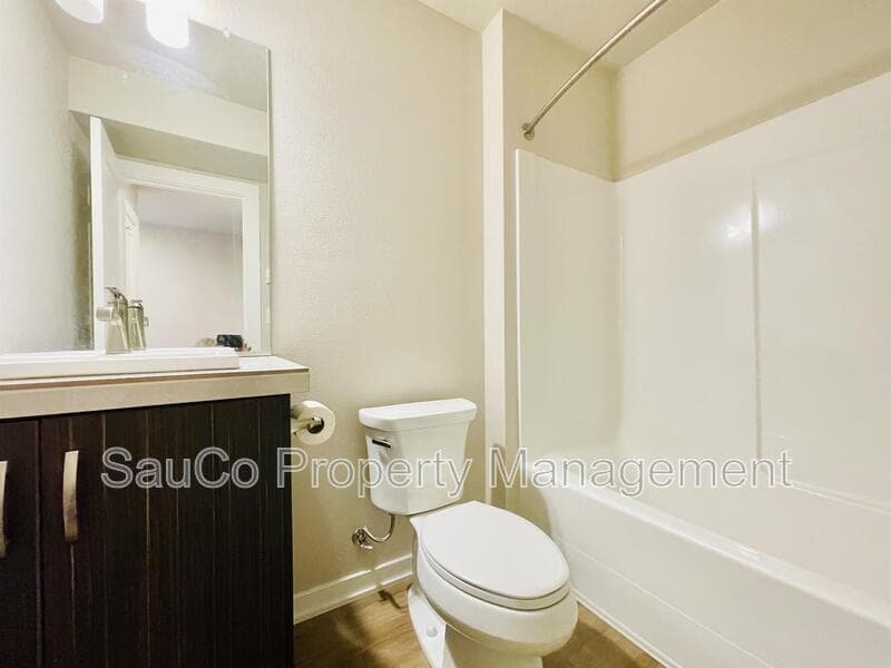 Beaverton House: 17153 SW Woodpecker Ln