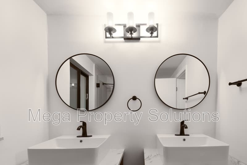 Tampa House: 307 Glen Burnie Avenue