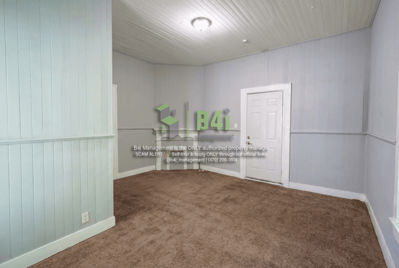 LaGrange House: 114 McGee Street