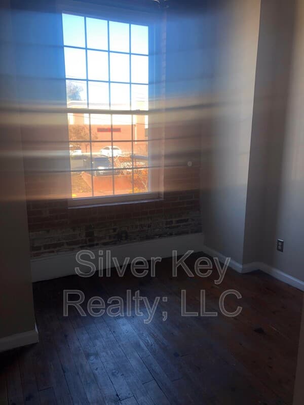 Athens Condo: 217 E. Washington Ave