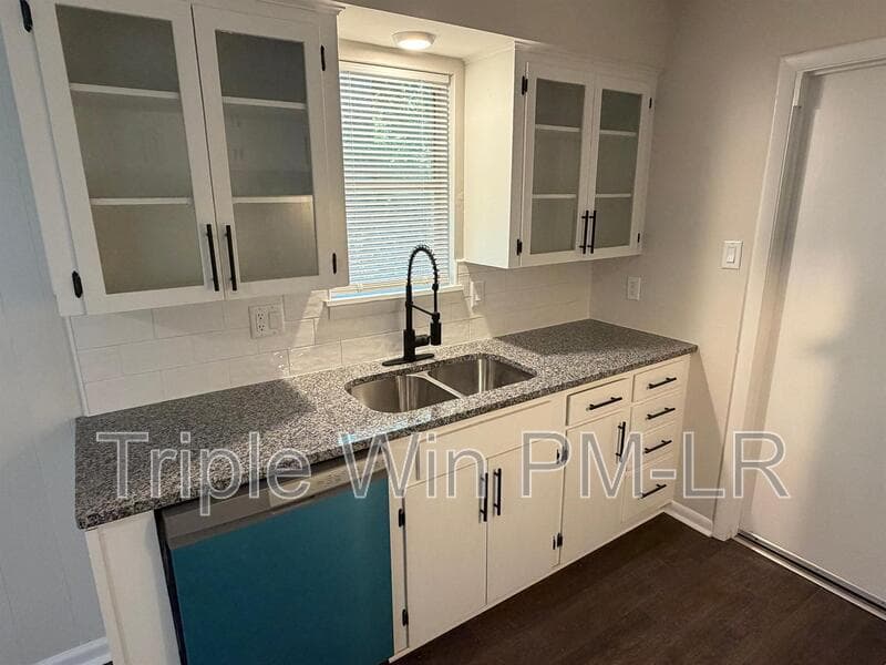 Little Rock House: 8 Glendale Drive