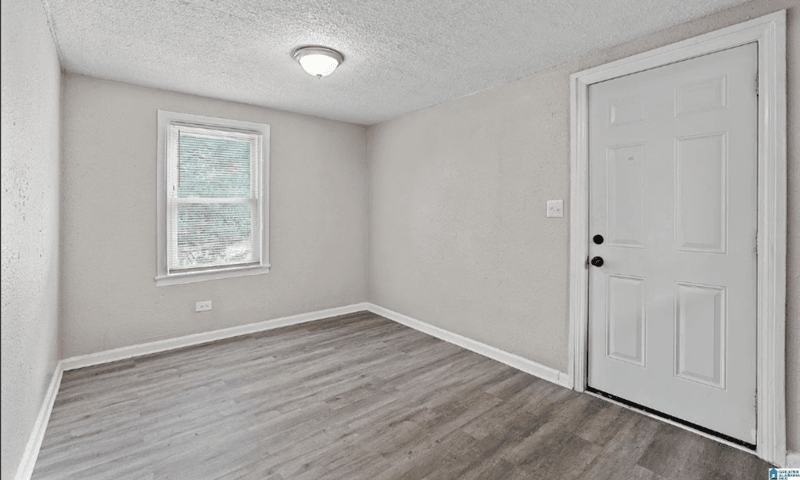 Birmingham House: 3944 40th Street N