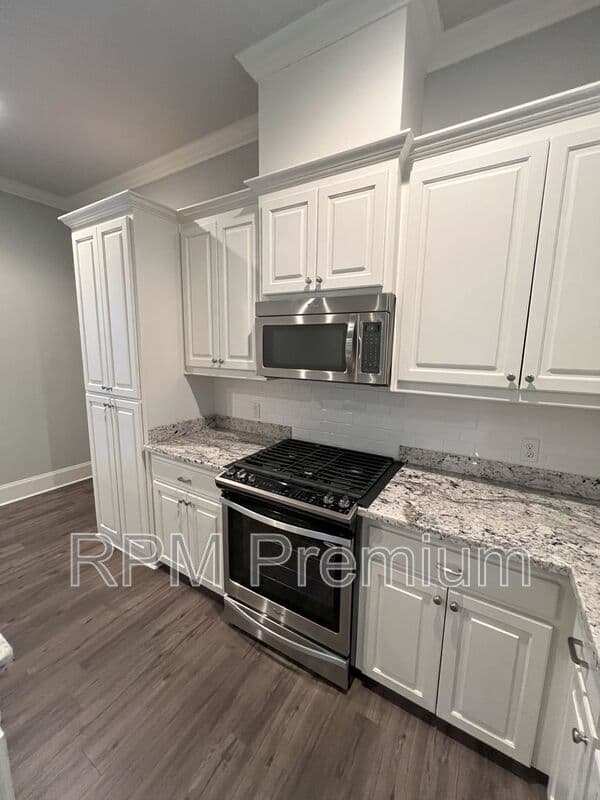 Baton Rouge House: 2353 Orpine Ave.