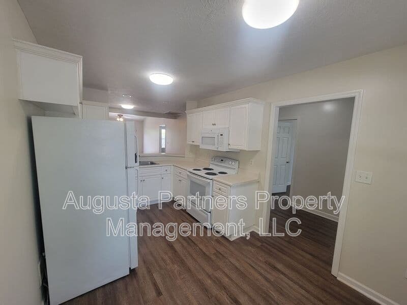 Grovetown House: 1406 Anna Way