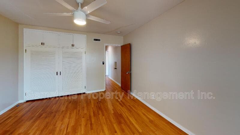 San Diego House: 4947 63rd St