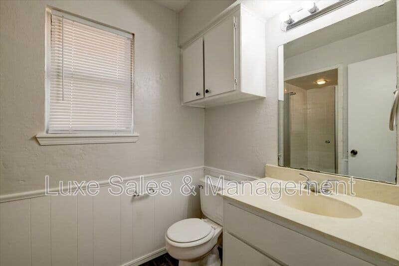 Oklahoma City House: 8302 NW 8th Street