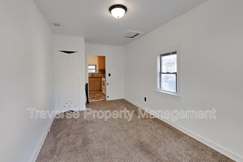Fort Worth House: 3604 Baldwin Ave