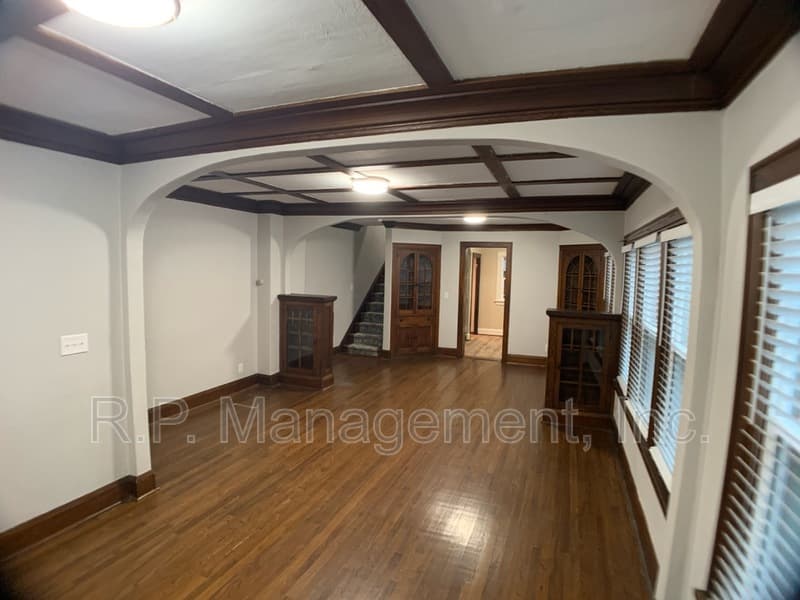 Saint Paul Condo: 1150 Central Ave W