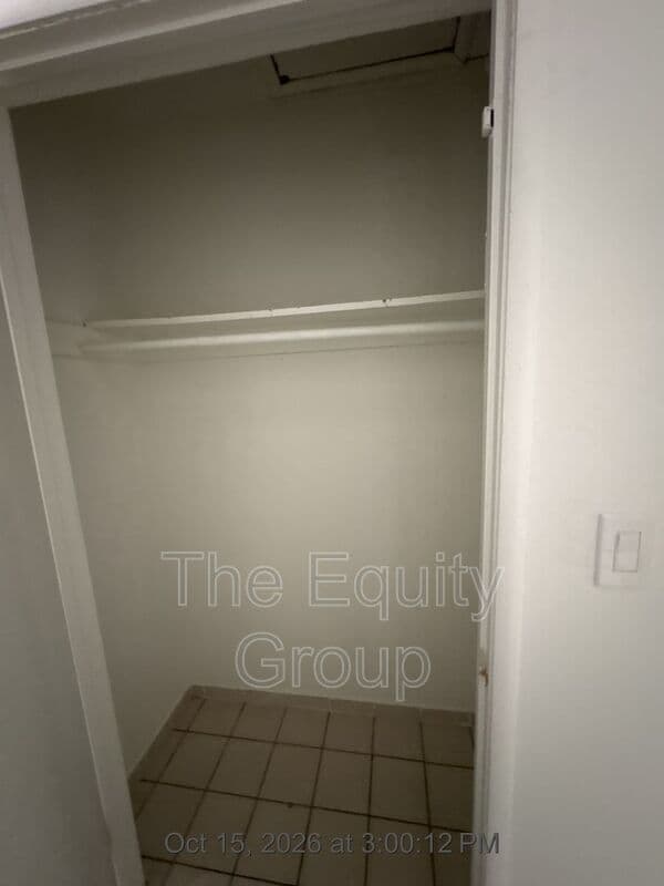 Dinuba House: 240 W Whittaker Way