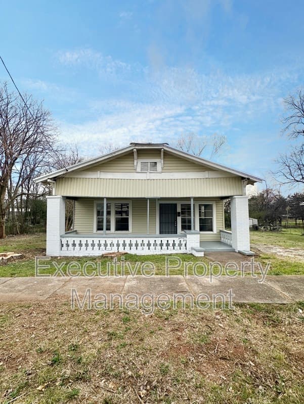 Birmingham House: 1332 15th Place