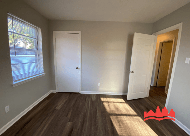 Memphis House: 745 Harahan Rd