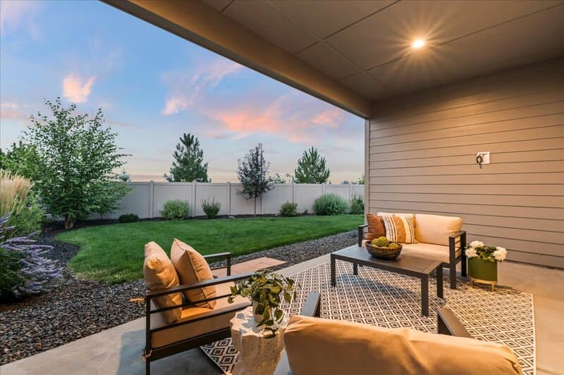 Star House: 2218 North Leatherwood Avenue