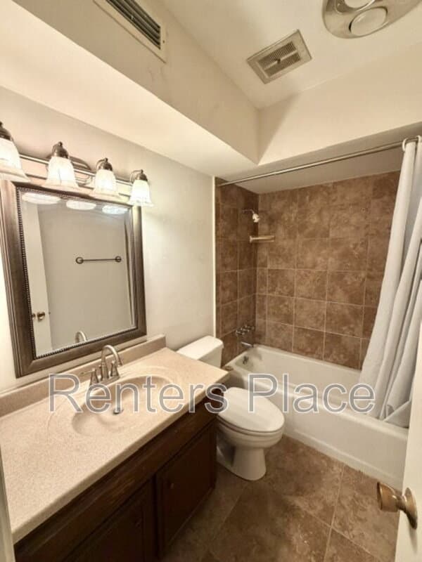 Tulsa House: 2224 South Boston Ave